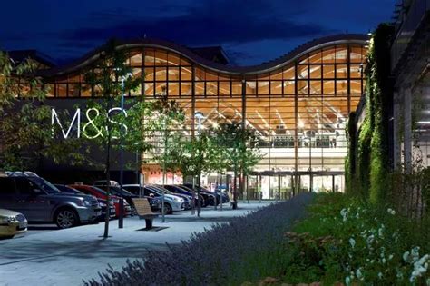 marks and spencer's cheshire oaks